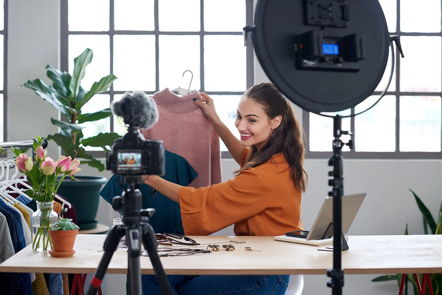 female influencer